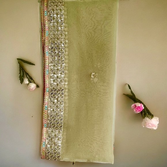 Green Pakistani Suit, Dress, Salwar Kameez - Picture 10 of 11